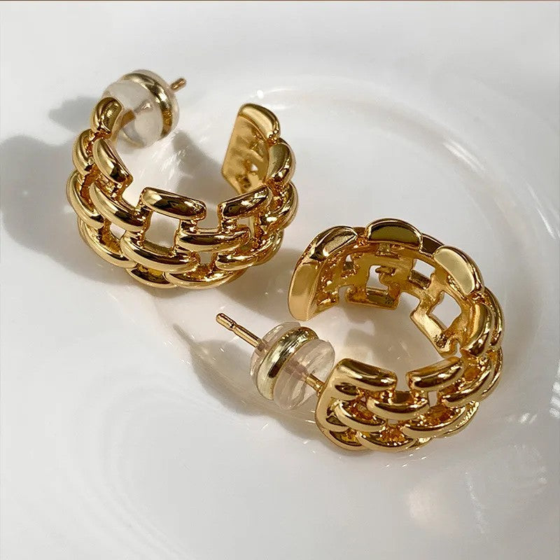 Chain Winding C Shape Earring