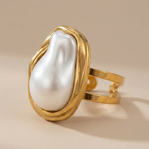 Sculpted Pearl Aura Ring